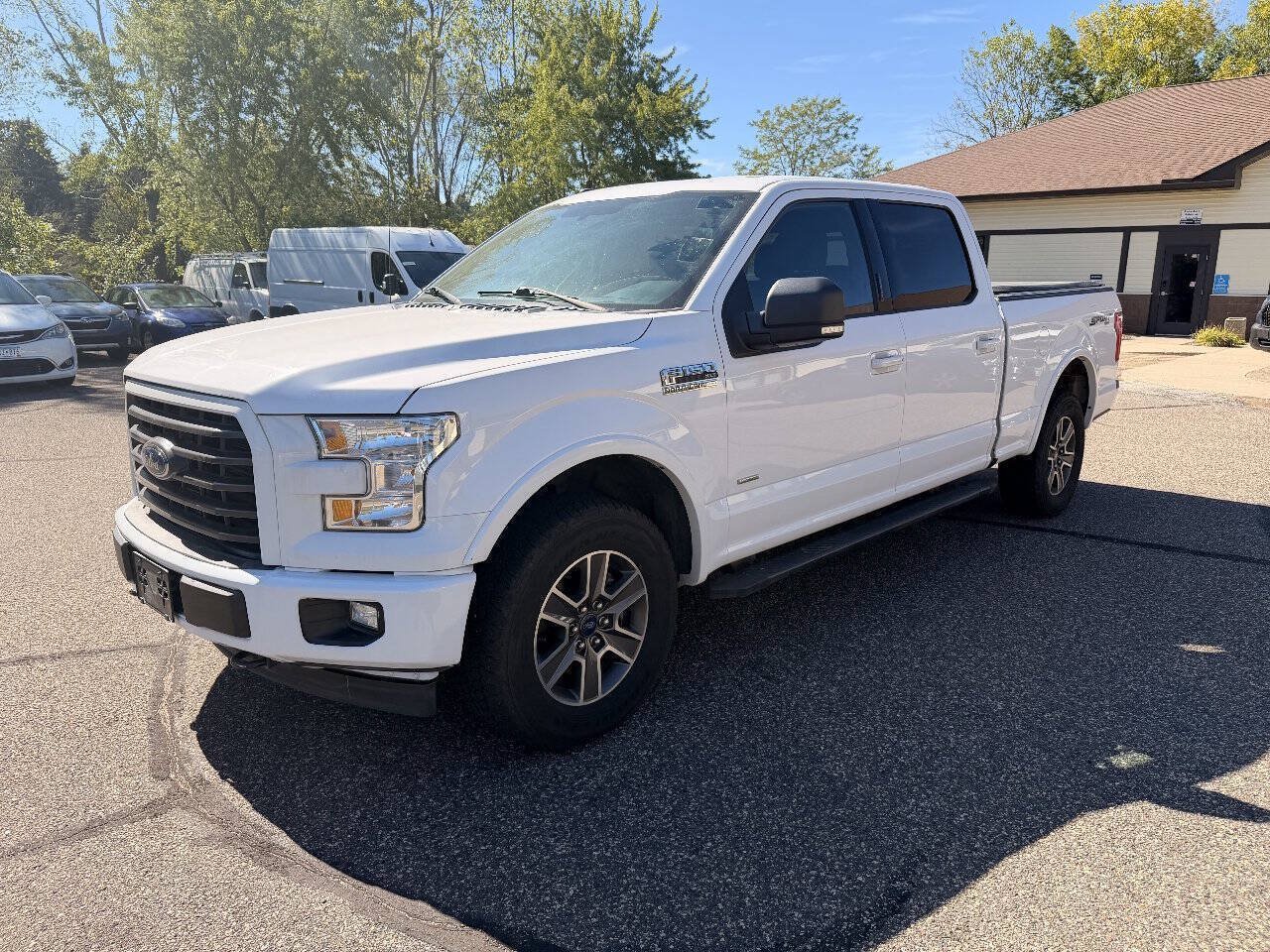 Used 2017 Ford F150 XLT w/ Equipment Group 302A Luxury AWD/4WD image 8