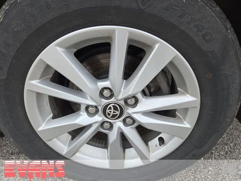 Used 2025 Toyota Camry LE image 21