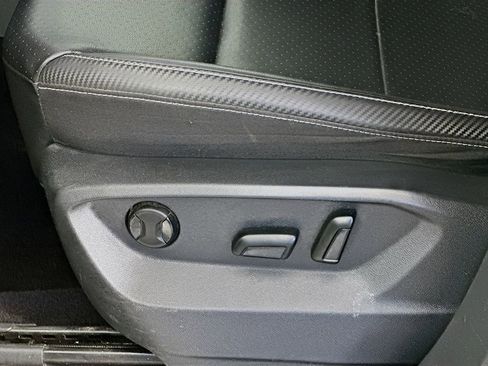 Used 2022 Volkswagen Atlas Cross Sport SE image 21