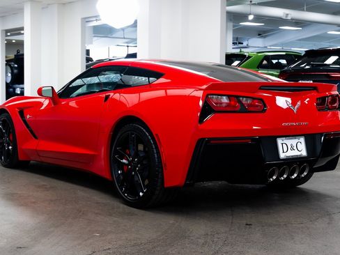 Used 2019 Chevrolet Corvette Stingray image 4