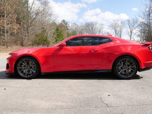 Used 2022 Chevrolet Camaro ZL1 image 33