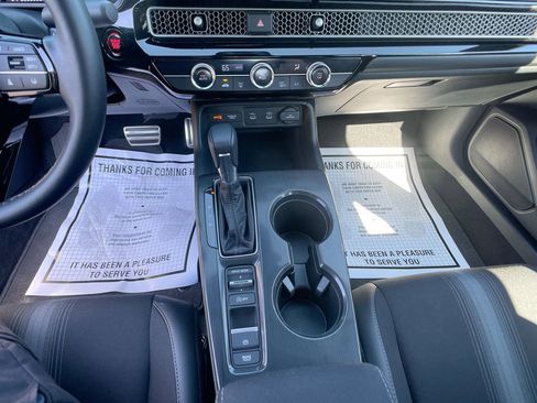 Used 2025 Honda Civic Sport image 18