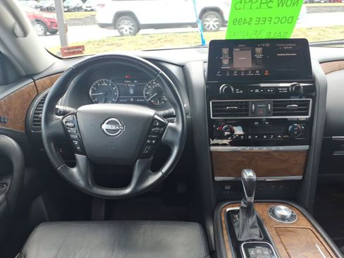 Used 2022 Nissan Armada SL w/ Captain's Chairs Package AWD/4WD image 9