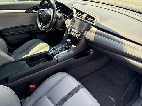 Used 2019 Honda Civic EX image 13