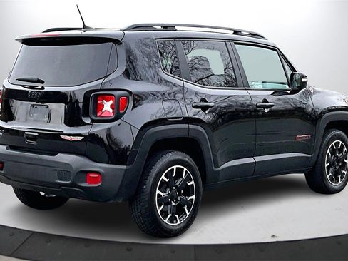 Certified 2023 Jeep Renegade Trailhawk image 9