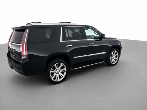 Used 2016 Cadillac Escalade Luxury AWD/4WD image 5
