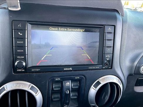 Used 2015 Jeep Wrangler Unlimited Sahara w/ Max Tow Package image 21