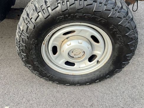 Used 2011 Ford F250 XL AWD/4WD image 35