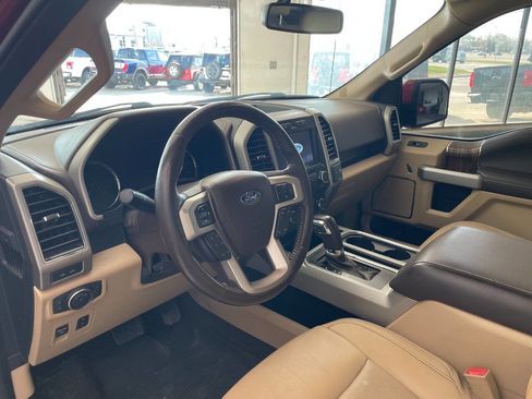 Used 2019 Ford F150 Lariat w/ Equipment Group 501A Mid image 20