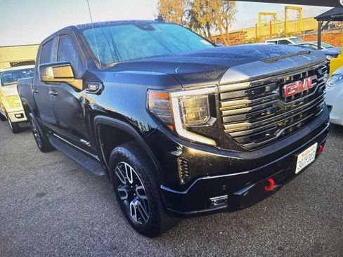Used 2023 GMC Sierra 1500 AT4 w/ AT4 Premium Package image 1