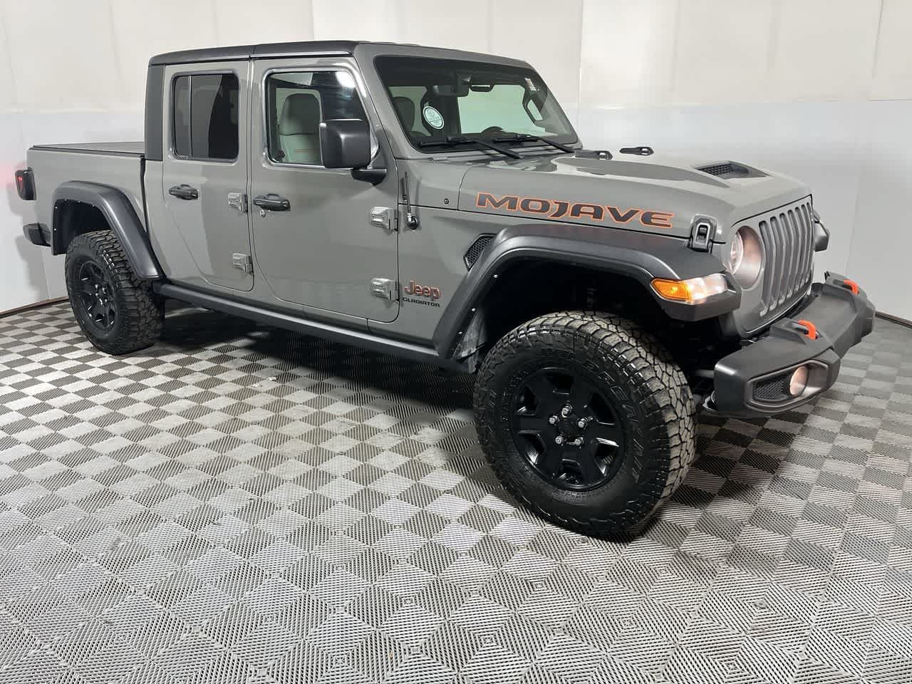 Used 2022 Jeep Gladiator Mojave w/ Cold Weather Group AWD/4WD image 2