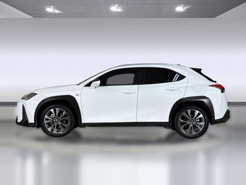 Used 2019 Lexus UX 250h F Sport AWD/4WD image 2