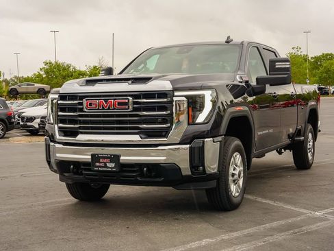 New 2026 GMC Sierra 2500 SLE w/ Preferred Package image 2