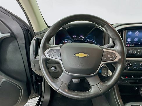 Used 2022 Chevrolet Colorado LT w/ Luxury Package image 18