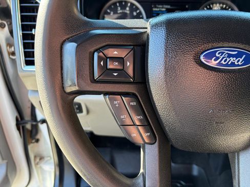 Used 2018 Ford F250 XLT w/ FX4 Off-Road Package AWD/4WD image 16