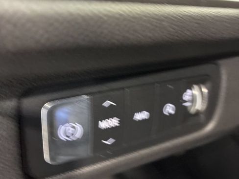 Used 2026 Chevrolet Traverse LT AWD/4WD image 18