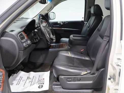 Used 2013 Chevrolet Suburban LTZ AWD/4WD image 11