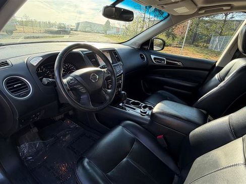 Used 2015 Nissan Pathfinder SL w/ SL Premium Package image 12
