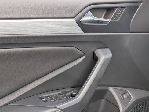 Used 2025 Volkswagen Jetta Sport FWD image 13