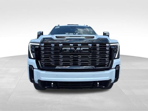 New 2026 GMC Sierra 2500 Denali Ultimate AWD/4WD image 8