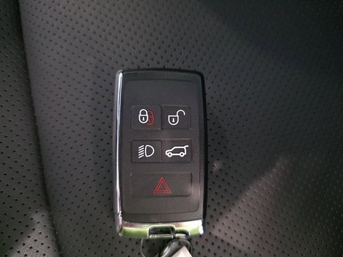 Used 2024 Land Rover Defender 130 Outbound image 34