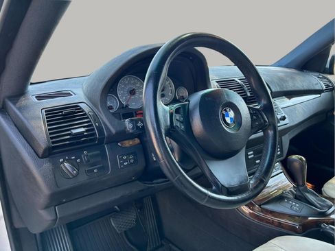 Used 2006 BMW X5 4.8is image 12