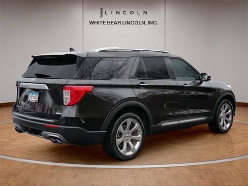 Used 2020 Ford Explorer Platinum w/ Premium Technology Package image 5