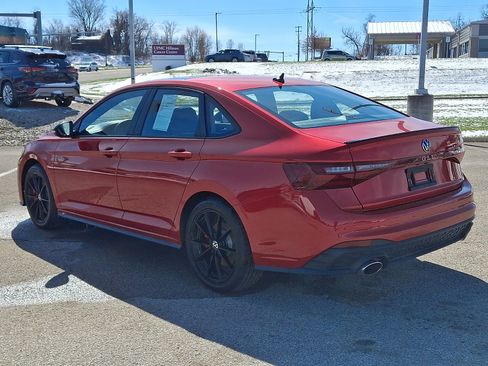 Used 2025 Volkswagen Jetta GLI Autobahn image 4