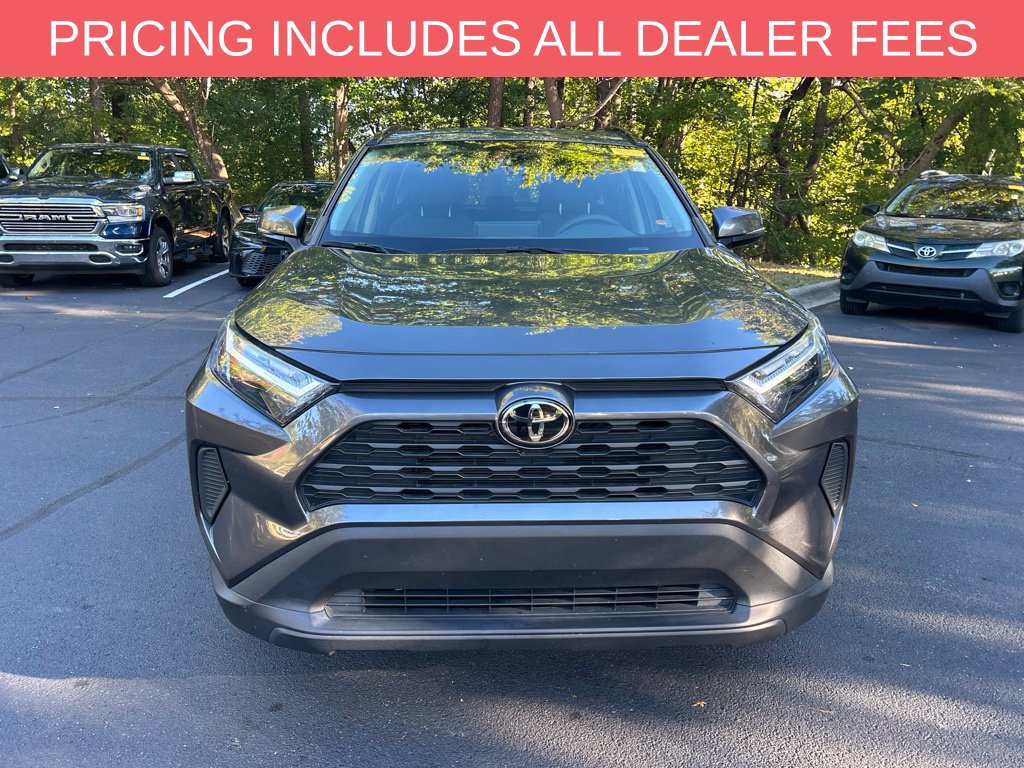 Used 2023 Toyota RAV4 XLE FWD image 3