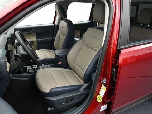 New 2025 Ford Maverick Lariat w/ 4K Tow Package image 12