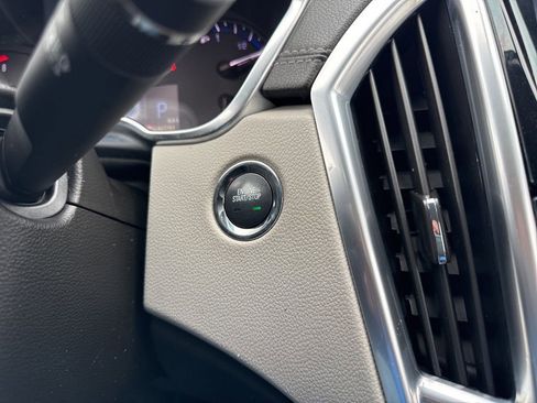 Used 2014 Cadillac SRX FWD image 20