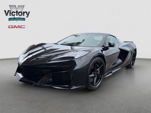 Used 2025 Chevrolet Corvette E-Ray w/ Battery Protection Package image 3