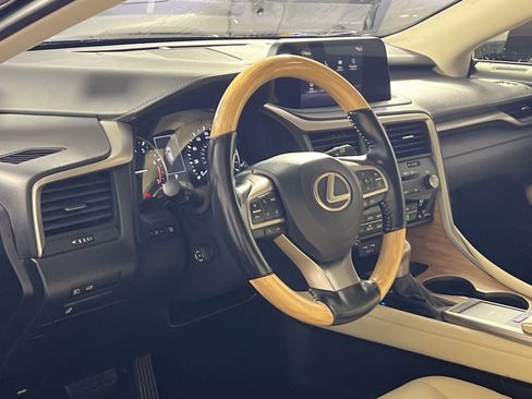 Used 2021 Lexus RX 350L FWD w/ Premium Package image 16