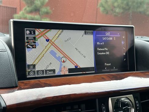 Used 2019 Lexus LX 570 4WD image 17