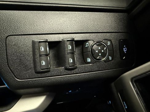 Used 2019 Ford F350 Lariat w/ Lariat Ultimate Package image 28