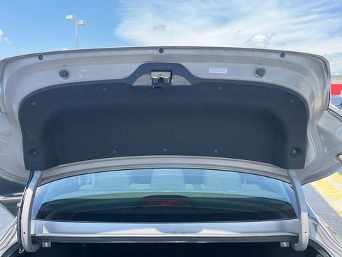 Used 2025 Hyundai Elantra Hybrid FWD image 36