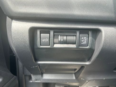 Used 2026 Subaru Forester Premium AWD/4WD image 9