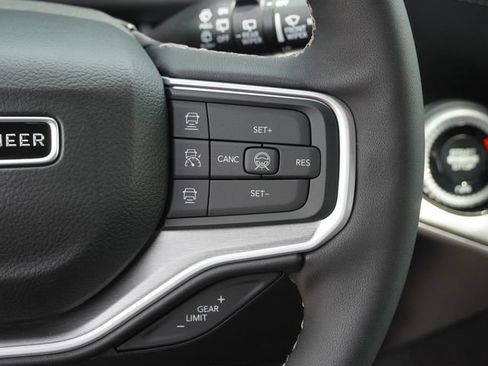 New 2026 Jeep Grand Wagoneer Limited AWD/4WD image 29