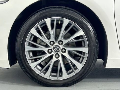 Used 2021 Lexus ES 250 w/ Premium Package AWD/4WD image 36