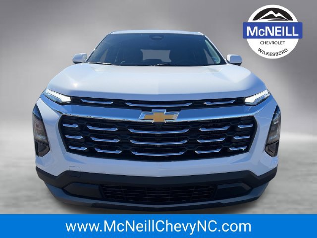 New 2027 Chevrolet Equinox LT AWD/4WD image 2