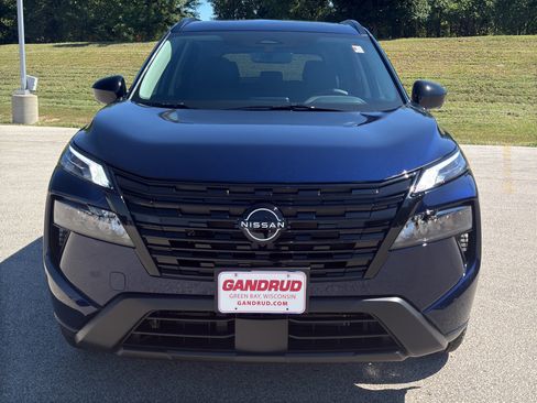 New 2026 Nissan Rogue Dark Armor AWD/4WD image 3