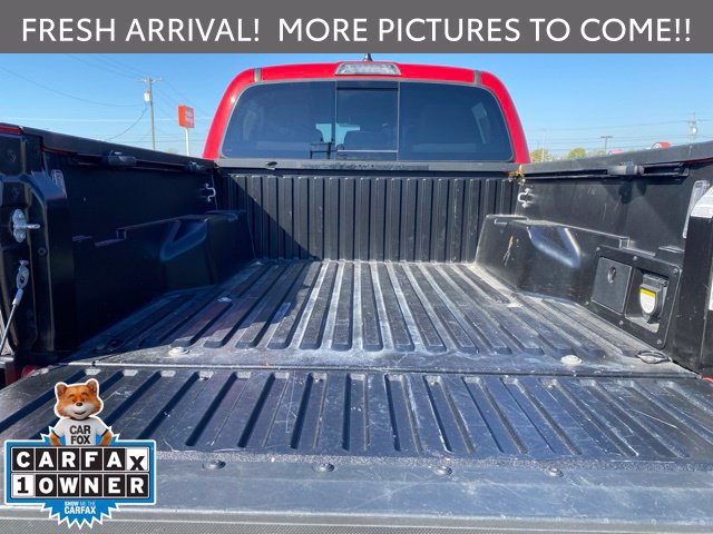 Certified 2023 Toyota Tacoma TRD Off-Road w/ Technology Package AWD/4WD image 4