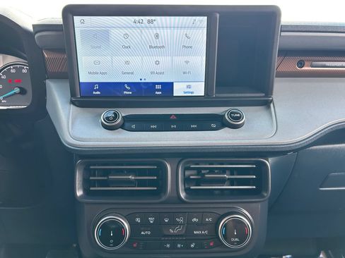 Used 2022 Ford Maverick Lariat w/ Lariat Luxury Package FWD image 25