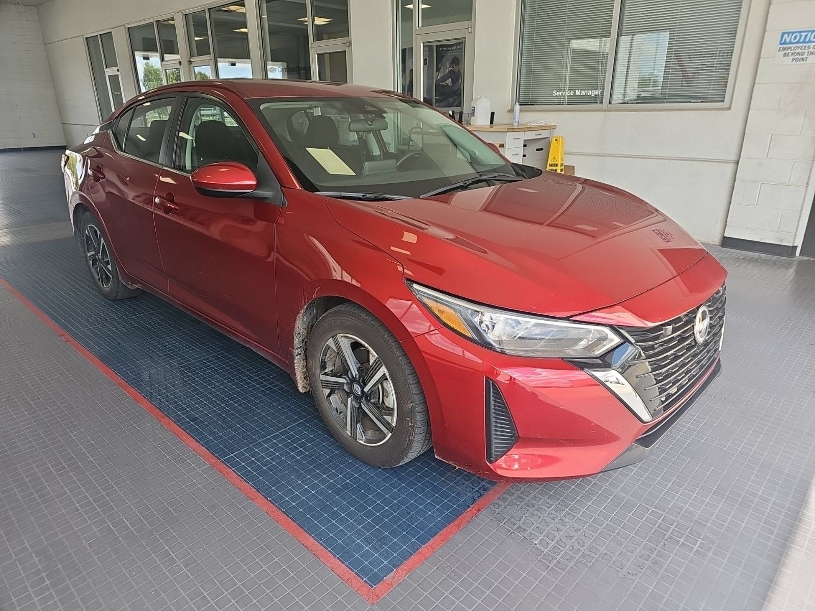 Used 2024 Nissan Sentra SV FWD image 2