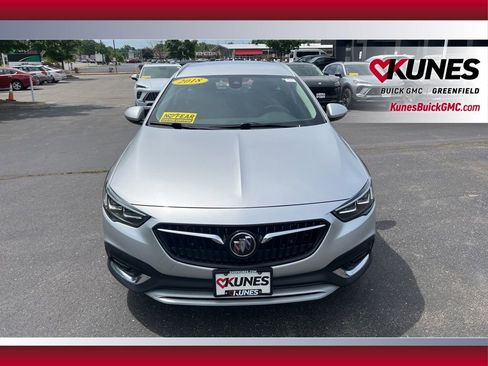 Used 2018 Buick Regal Essence w/ Driver Confidence Package #1 AWD/4WD image 13
