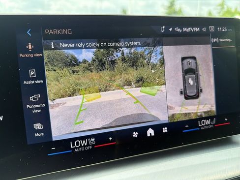 Used 2026 BMW X1 xDrive28i w/ Technology Package AWD/4WD image 24