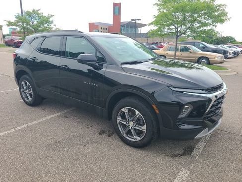 Used 2024 Chevrolet Blazer LT w/ Convenience Package FWD image 10