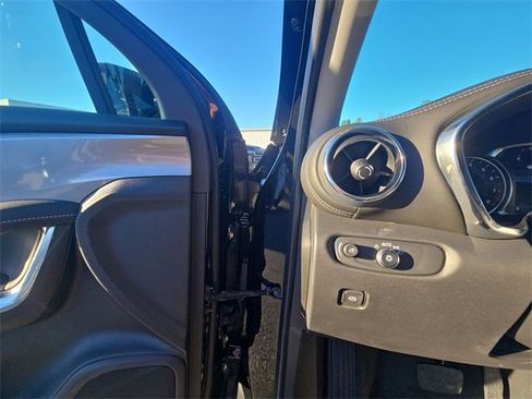 New 2025 Chevrolet Blazer LT w/ Convenience Package image 18