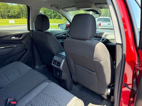 Used 2024 Chevrolet Equinox LT image 14