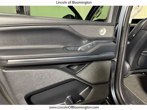 Used 2025 Lincoln Navigator L Reserve AWD/4WD image 47